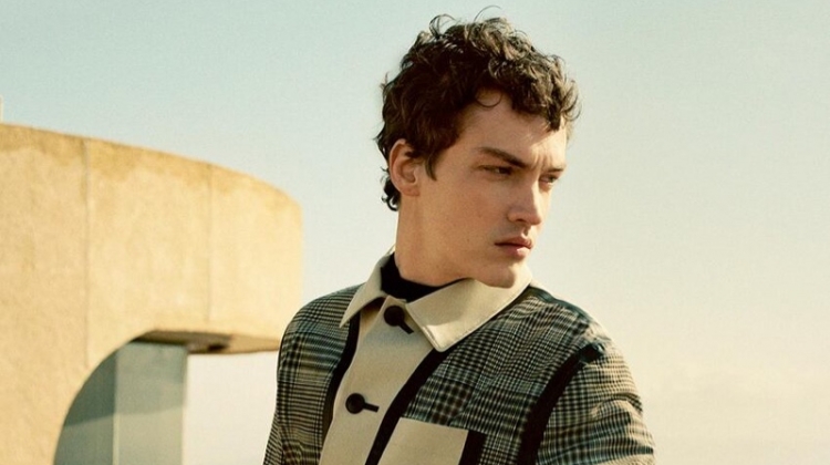 Swann Embraces Adventure in Zara Active Utility Capsule