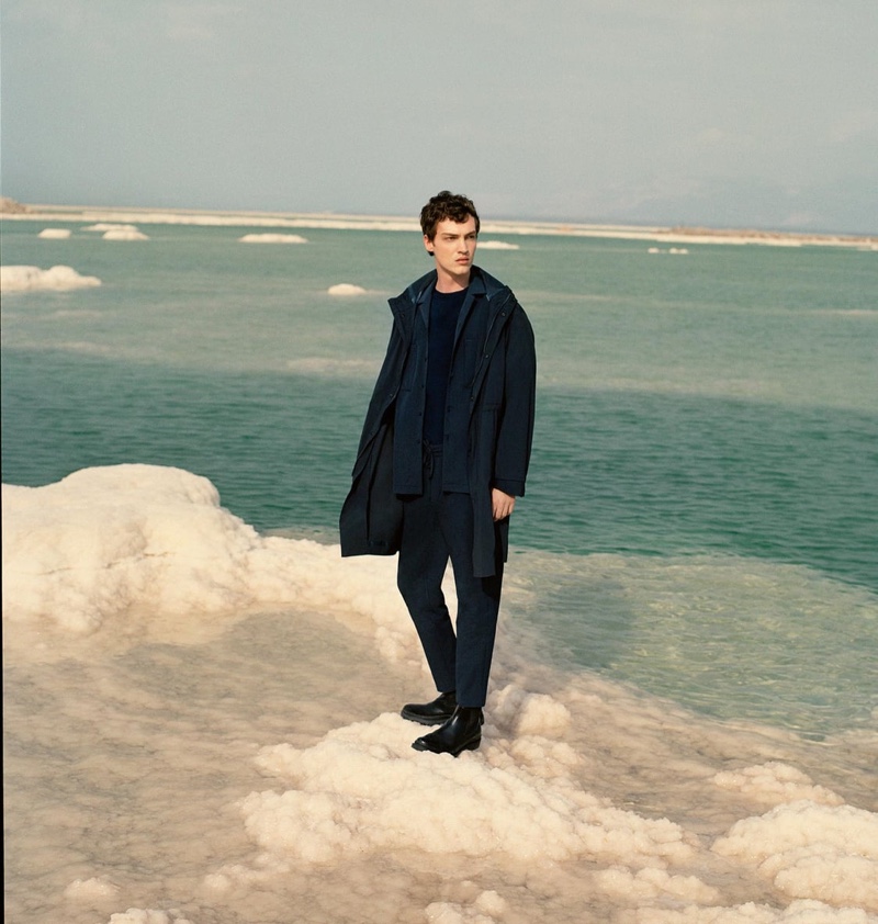 Embracing monochromatic dressing, Swann Guerrault wears a navy look from Zara's Active Utility men's capsule collection.