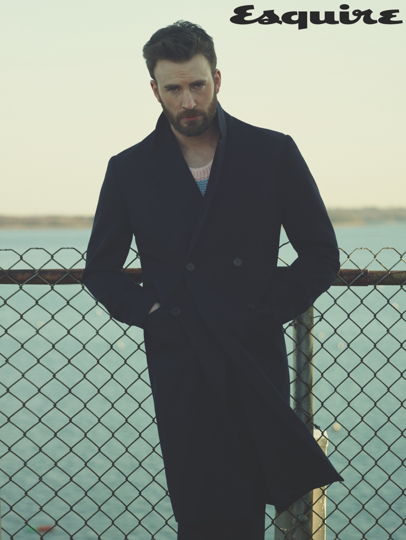 Linking up with Esquire for its April/May 2020 issue, Chris Evans sports a sweater, coat, and pants by Prada. » Week in Review: Aaron Paul, Bryan Cranston, Chris Evans + More Linking up with Esquire for its April/May 2020 issue, Chris Evans sports a sweater, coat, and pants by Prada.