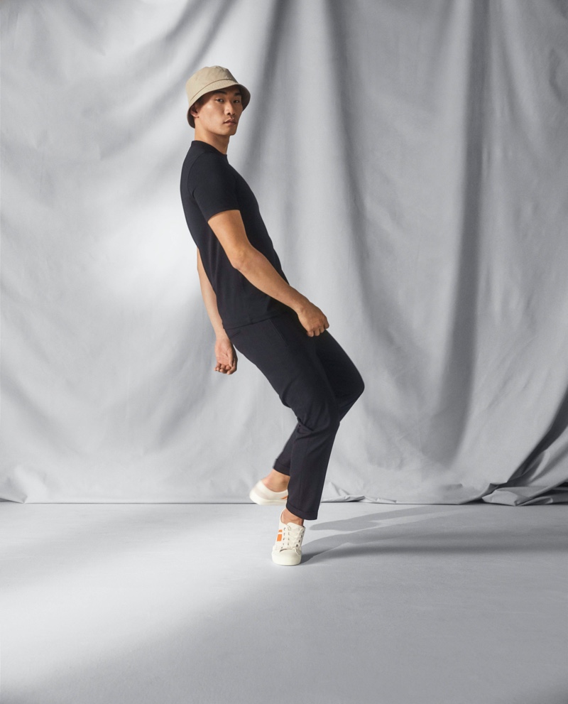 Hitting the studio, Kamui Tanaka stays cool in fashions from H&M's Coolmax range.