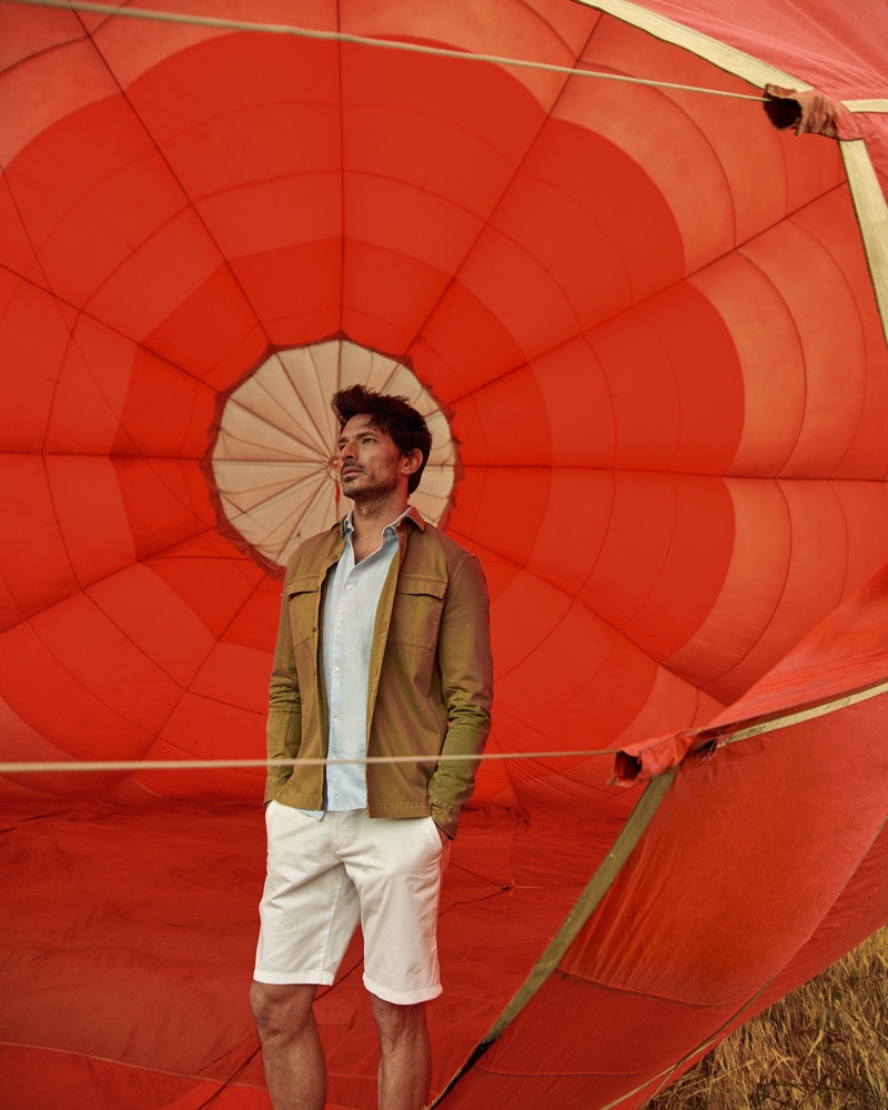 Model Andres Velencoso reunites with Peek & Cloppenburg for its spring-summer 2020 campaign.