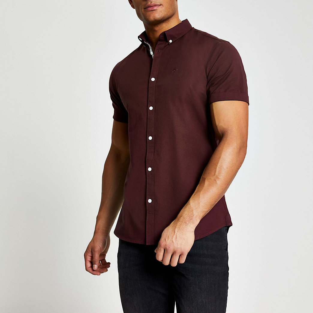 mens dark red shirt