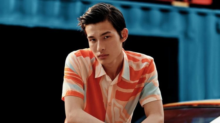 Zara Presents a ‘Relaxed Summer’ with Huang