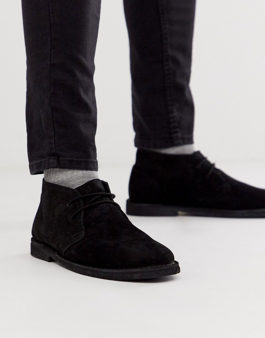 ASOS DESIGN desert chukka boots in black suede | The Fashionisto