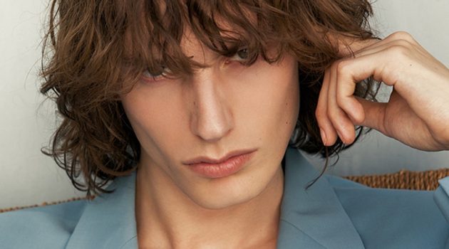 Fringe Worthy: Casper Dons Sandro Fringe Worthy: Casper Dons Sandro