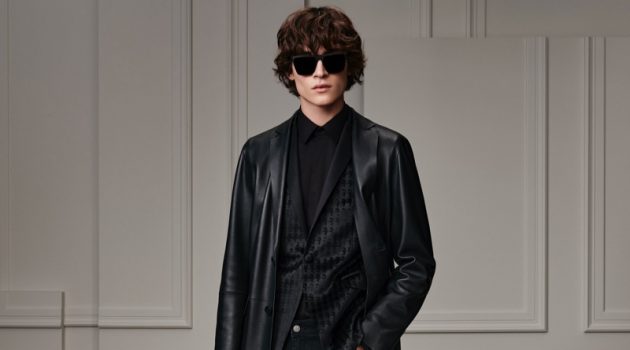 Karl Lagerfeld Revisits Iconic Style Codes for Fall '20 Collection Karl Lagerfeld Revisits Iconic Style Codes for Fall '20 Collection