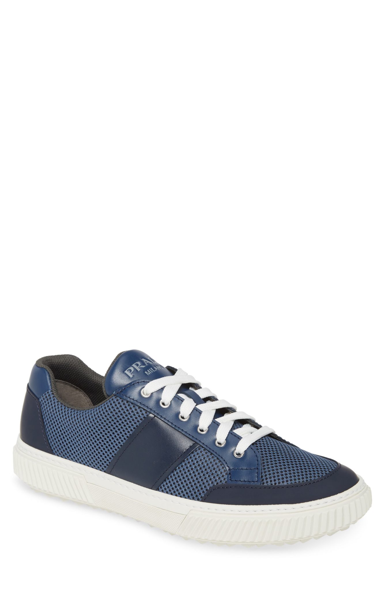 prada stratus