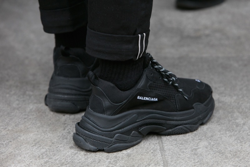 Balenciaga Sneakers Fashion Chunky Black