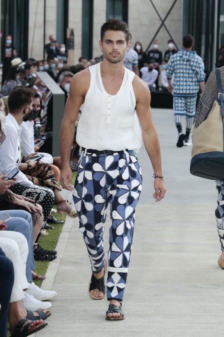 Dolce and Gabbana Spring Summer 2021 Mens Runway Collection 096
