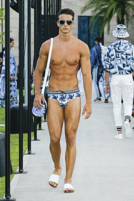 Dolce and Gabbana Spring Summer 2021 Mens Runway Collection 097