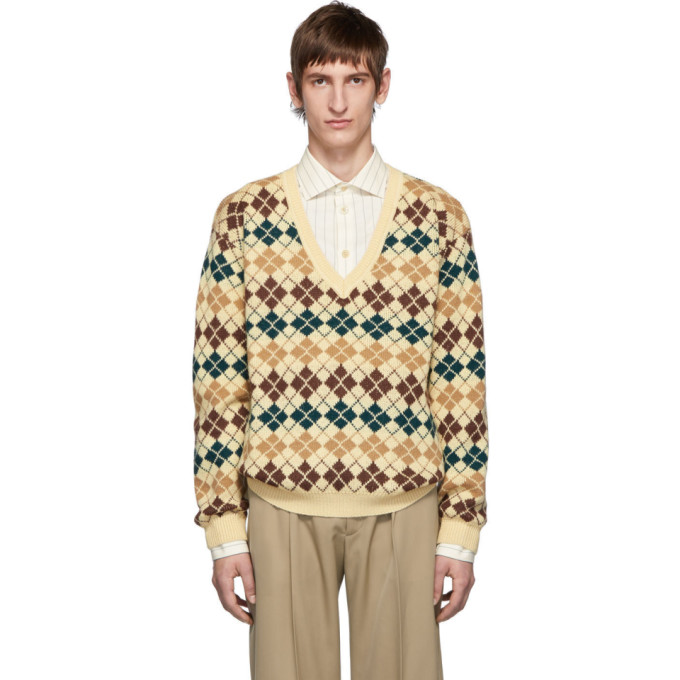 Gucci Beige Argyle Wool V-Neck Sweater | The Fashionisto