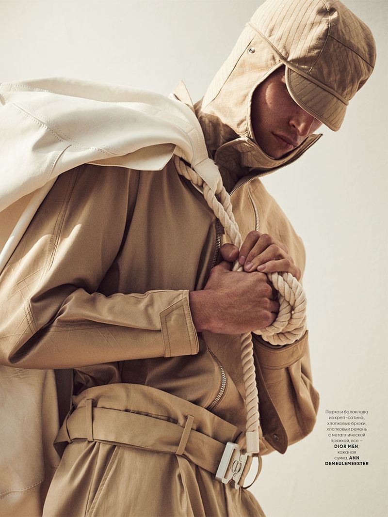 Parker van Noord 2020 Vogue Ukraine Man 012