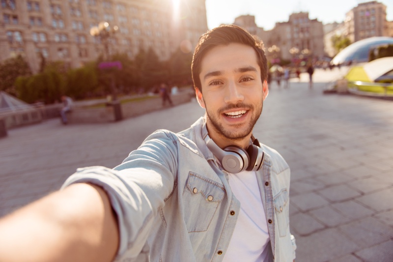 Winning The Selfie Game - How Men Can Impress Women Online - The Fashionisto