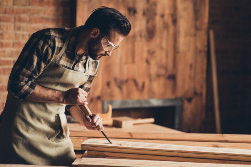 Woodworking Clothing: How to Be a Fashionable Carpenter – The Fashionisto