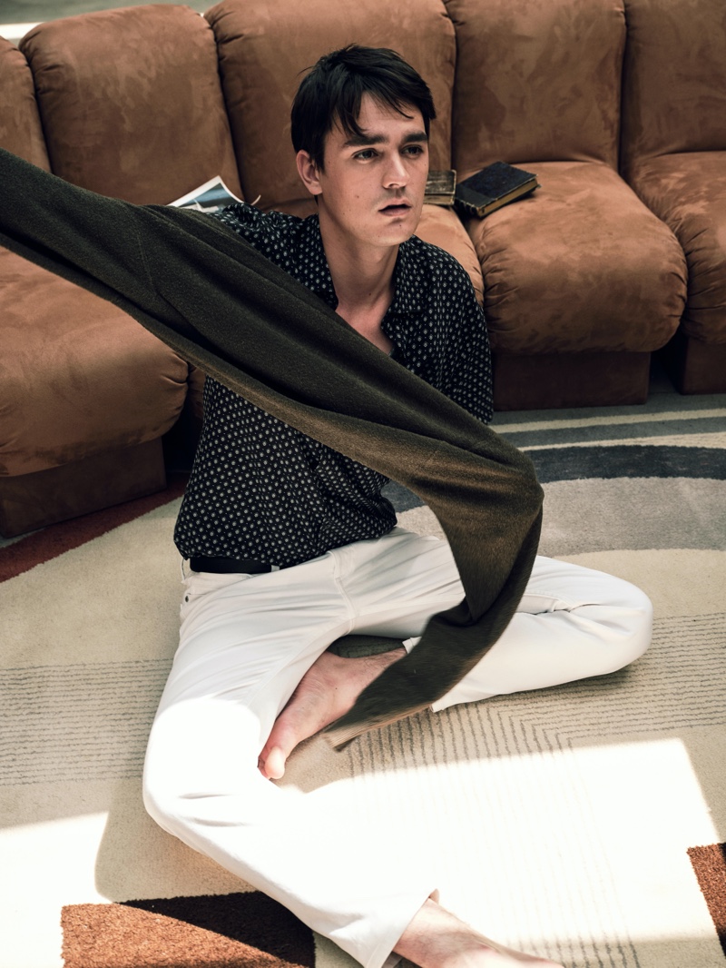 Actor Alain-Fabien Delon appears in a fall-winter 2020 editorial for Mango Man. » City of Lights: Alain-Fabien Delon Fronts Mango Fall Edit Actor Alain-Fabien Delon appears in a fall-winter 2020 editorial for Mango Man.