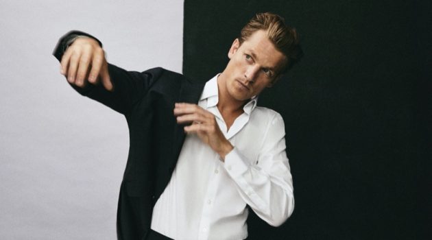 Massimo Dutti Rounds Up Its Suits for a Sartorial Affair Massimo Dutti Rounds Up Its Suits for a Sartorial Affair