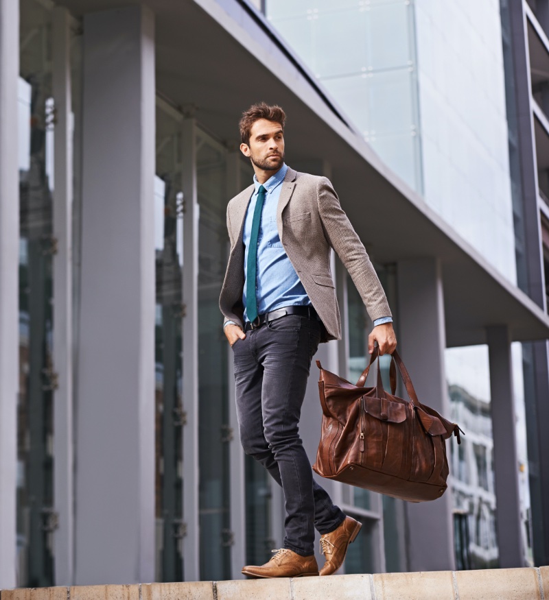 gray sport coat + jeans | Business casual attire for men, Business casual  men, Sport coat and jeans