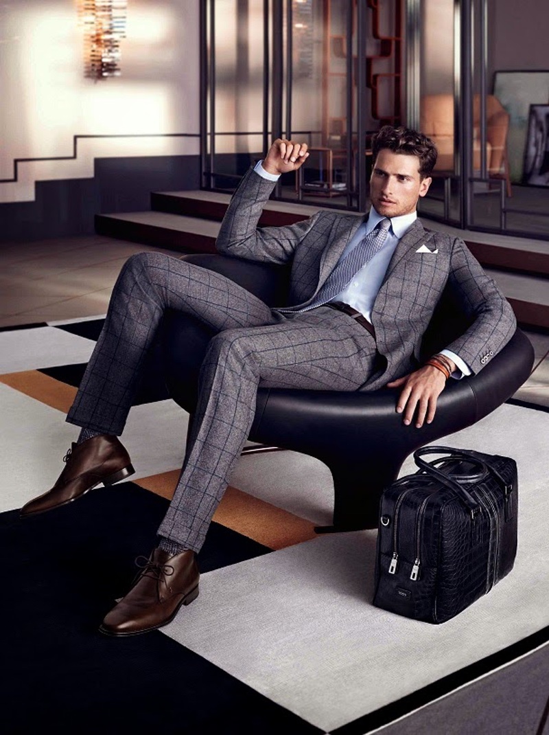 Leather Chukka Boots Outfit Windowpane Suit Shirt Tie » Chukka Boots: The Timeless Footwear Essential Leather Chukka Boots Outfit Windowpane Suit Shirt Tie