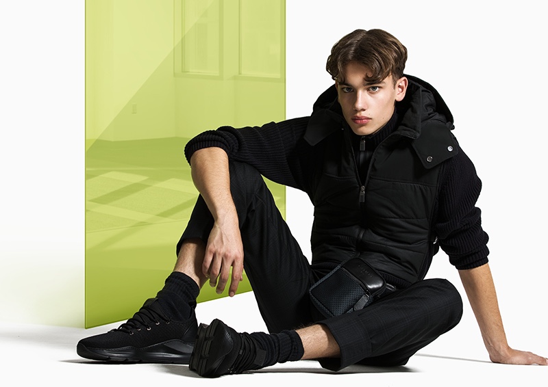 Front and center, Carlo rocks a contemporary number from Canali Black Edition. » Week in Review: Louis Vuitton, Canali, Tom Ford + More Front and center, Carlo rocks a contemporary number from Canali Black Edition.