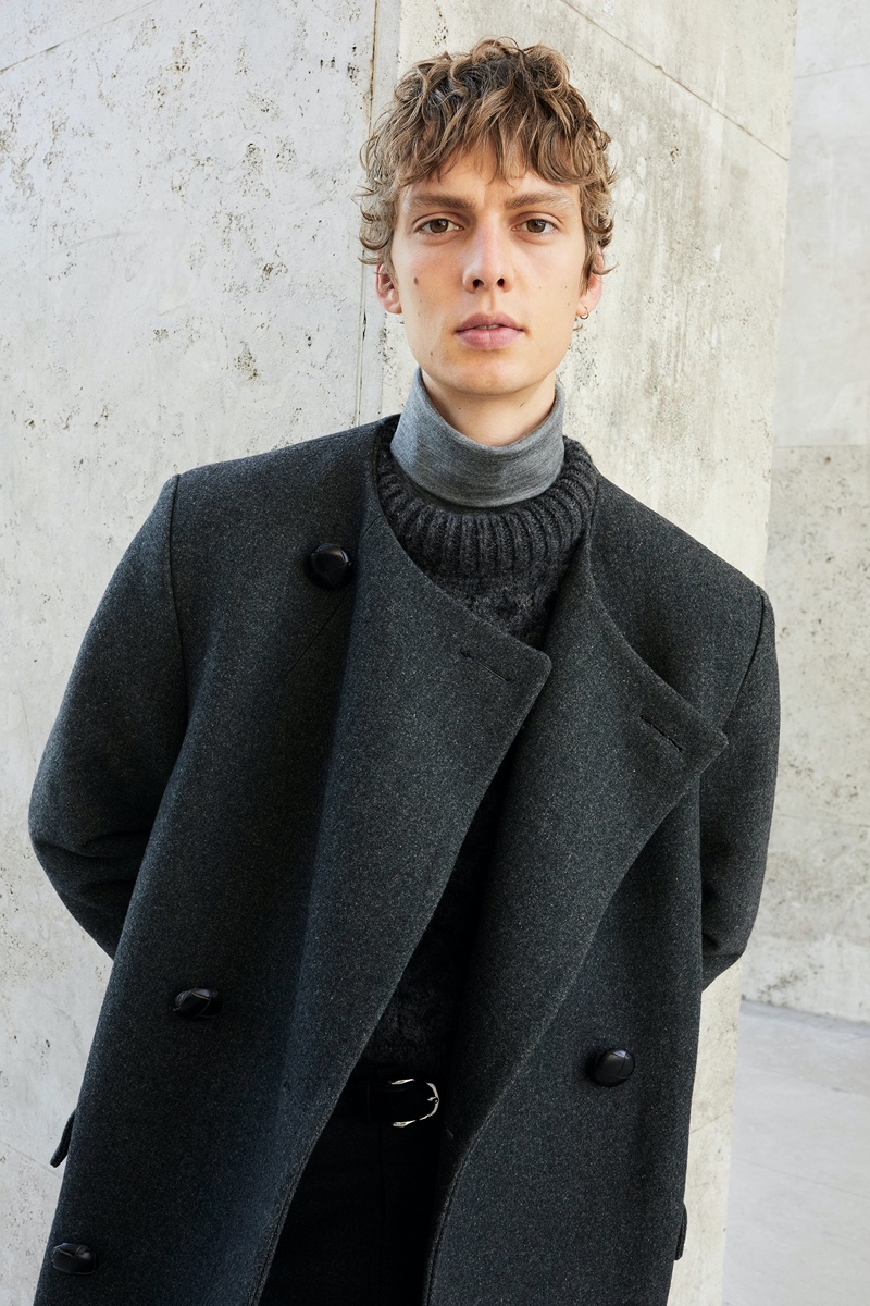 Juergen Teller photographs Leon Dame in a charcoal-colored coat for Isabel Marant's fall-winter 2020 campaign. » Leon Dame Fronts Isabel Marant Fall '20 Campaign Juergen Teller photographs Leon Dame in a charcoal-colored coat for Isabel Marant's fall-winter 2020 campaign.