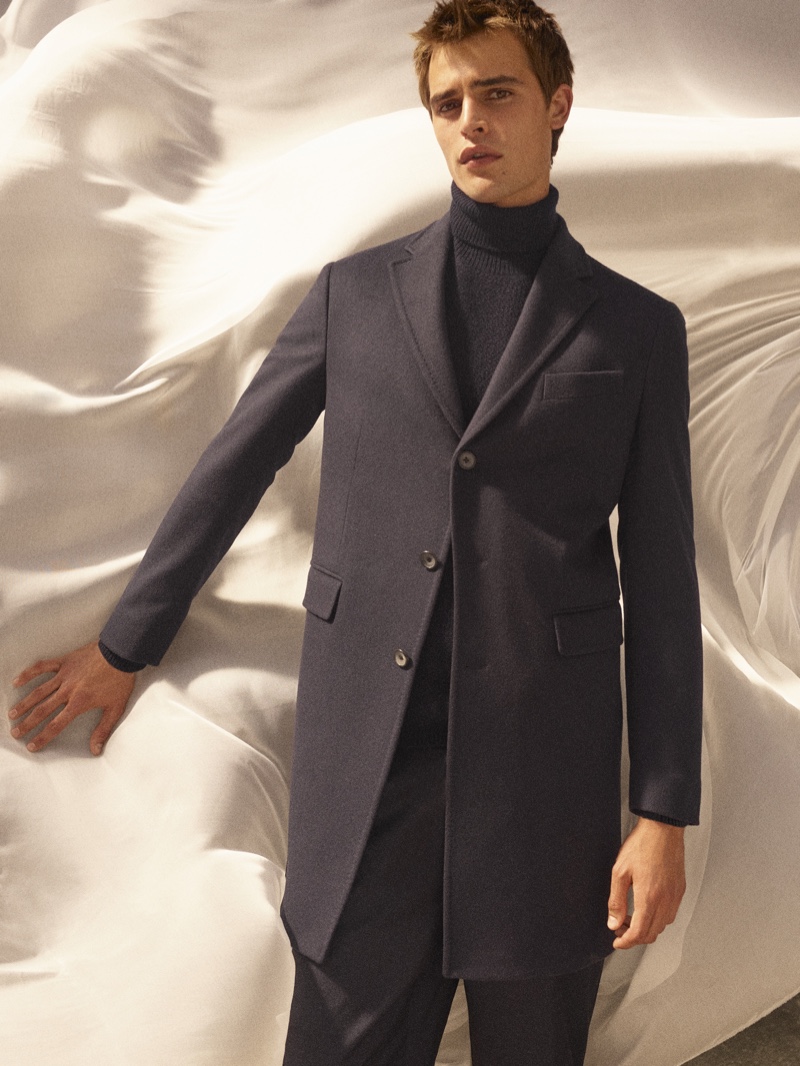 Dutch model Parker van Noord dons a fall-winter 2020 look from Massimo Dutti's Limited Edition men's collection.