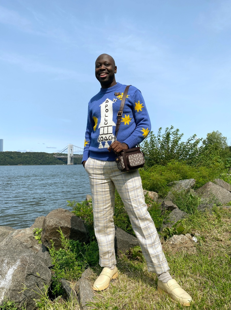 All smiles, Bob the Drag Queen sports a spring-summer 2020 Coach look. » Coach Forever: Cole Sprouse, Jeremy Lin + More Front Spring '21 Outing All smiles, Bob the Drag Queen sports a spring-summer 2020 Coach look.