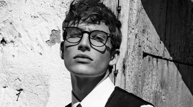 Dolce & Gabbana Highlights Modern Frames with Fall '20 Eyewear Campaign Donning smart glasses, Amerigo Valenti fronts Dolce & Gabbana's fall-winter 2020 eyewear campaign.