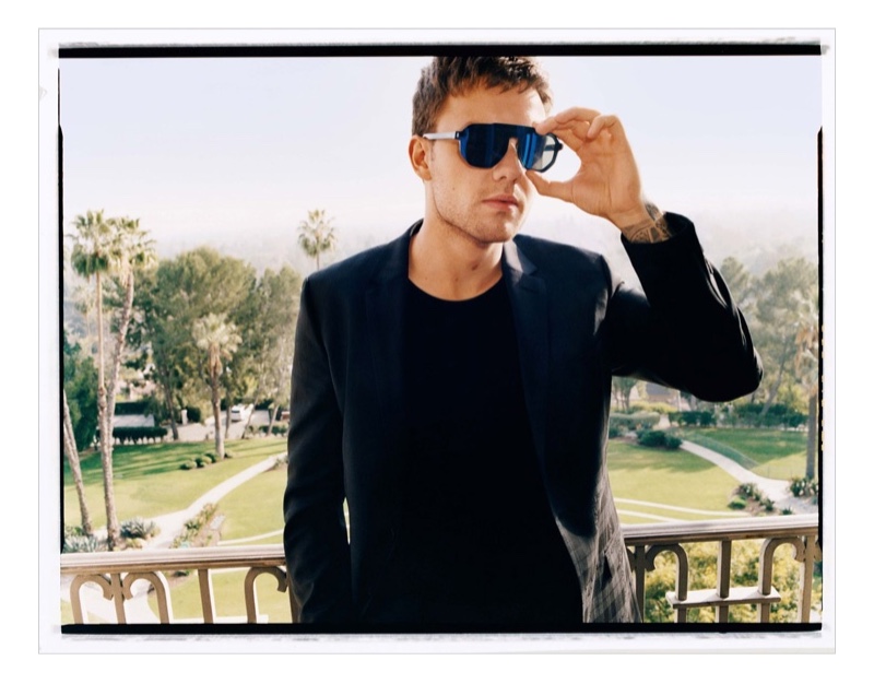 Singer Liam Payne fronts HUGO's fall-winter 2020 eyewear campaign. » Liam Payne Rocks Clip-On Eyewear for HUGO Fall '20 Campaign Singer Liam Payne fronts HUGO's fall-winter 2020 eyewear campaign.
