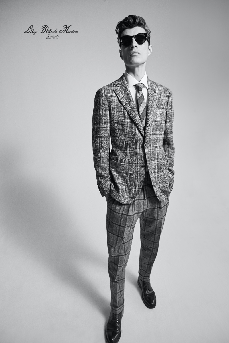 Adrien Sahores mixes prints in a dapper suiting number from Luigi Bianchi Mantova's fall-winter 2020 collection.