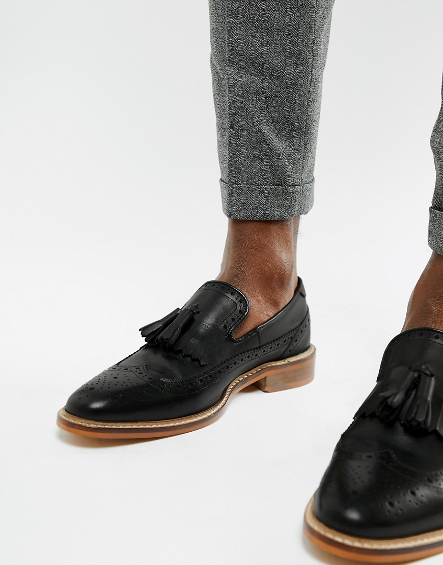 ASOS DESIGN loafers in black leather 