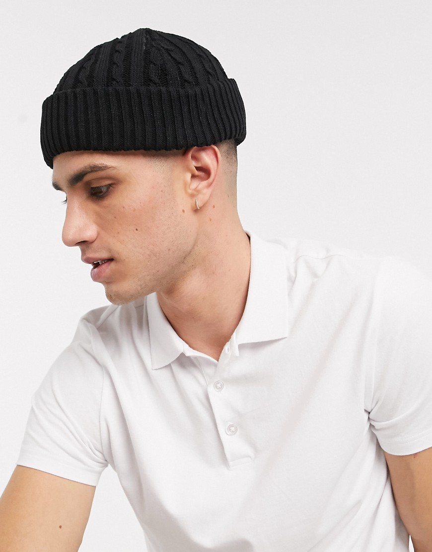 black fisherman beanie