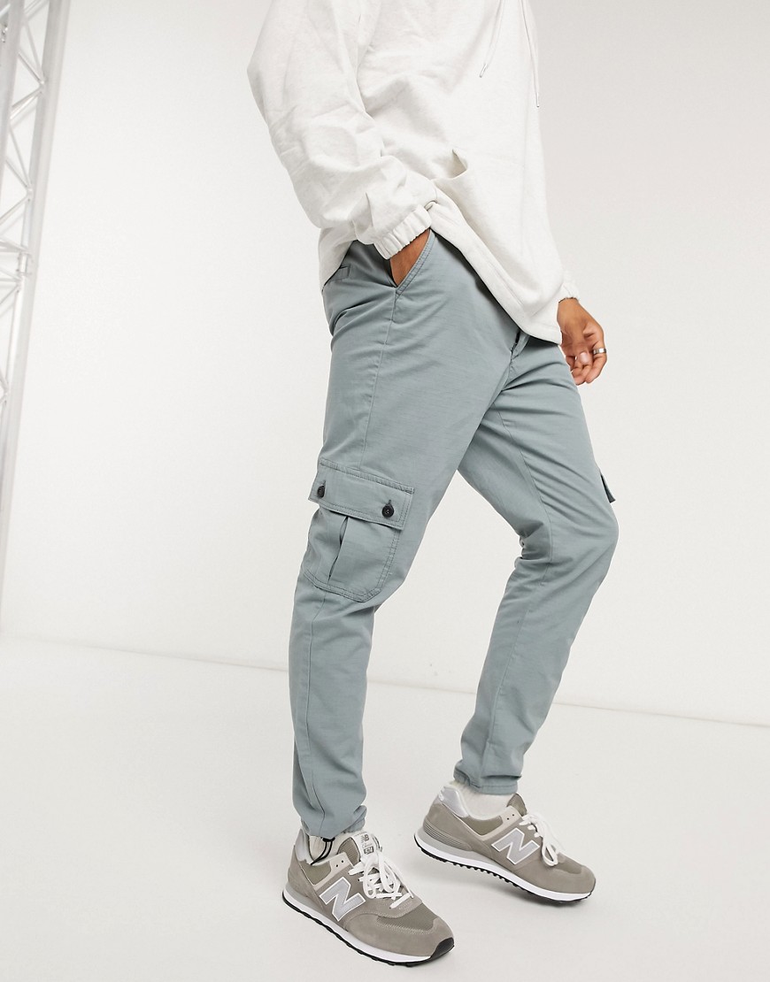 tapered cargo