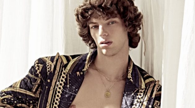 Fernando Rocks Bold Looks for Man About Town Fernando Rocks Bold Looks for Man About Town