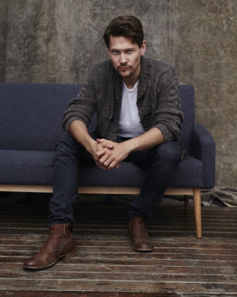 Male Model Cardigan Sweater » What is a Cardigan? The Cardigan vs. Sweater Male Model Cardigan Sweater