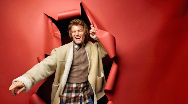 The Smart Direction: Oliver Stars in Corriere della Sera Style Cover Shoot The Smart Direction: Oliver Stars in Corriere della Sera Style Cover Shoot