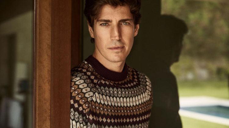 Front and center, Oriol Elcacho dons a fairisle sweater from Pedro del Hierro.