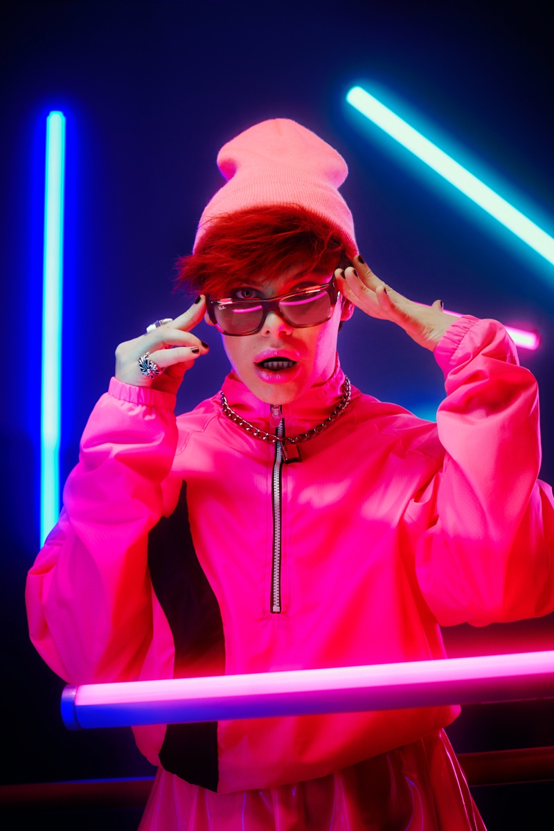 Yungblud rocks Ray-Ban's Caribbean Fluo sunglasses for the brand's Weird Collection campaign.