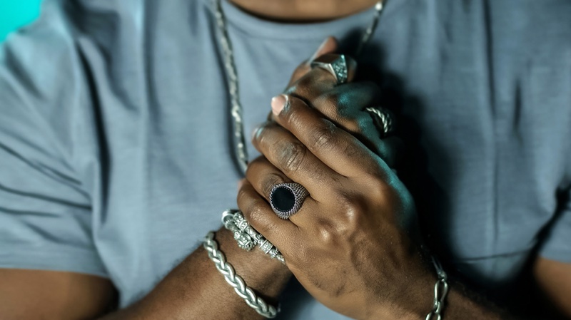 Closeup Men's Hands Jewelry Rings Bracelets » 10 Best Selling Fashion Products in the US Closeup Men's Hands Jewelry Rings Bracelets