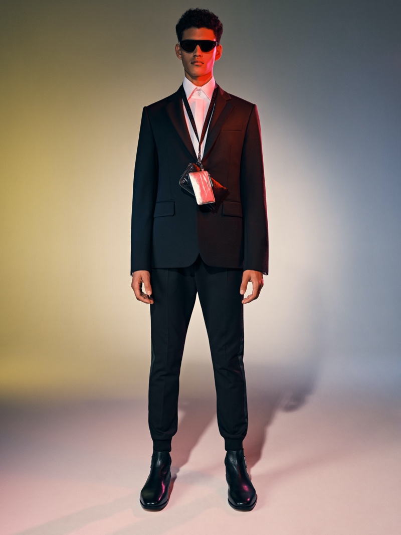 Bodhi Heeck dons a sharp suit for Karl Lagerfeld's holiday 2020 campaign.