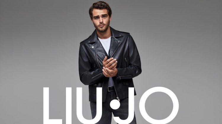 Rocking a leather biker jacket and skinny jeans, Pepe Barroso fronts Liu Jo Uomo's fall-winter 2020 campaign.