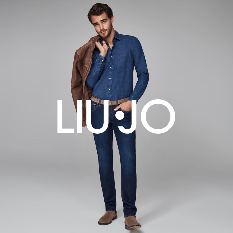 Doubling down on denim, Pepe Barroso appears in Liu Jo Uomo's fall-winter 2020 campaign.