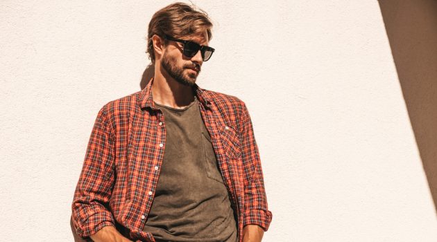 Casual Style Guide for Men to Look Great Man in Casual Shirt