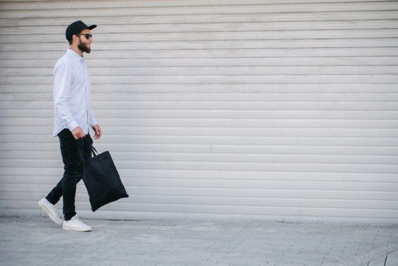 Tips for Buying the Best Tote Bags for Men - The Fashionisto