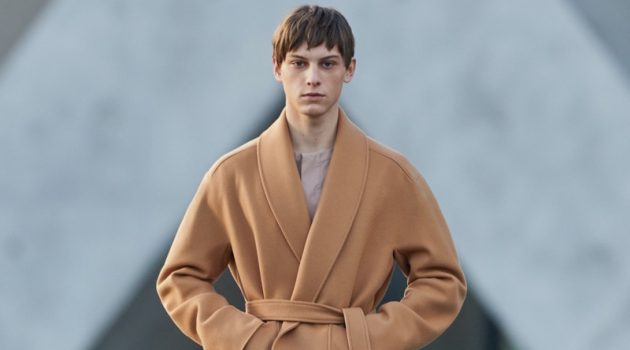 Ermenegildo Zegna Hits the (Re)set with Relaxed Shapes Ermenegildo Zegna Hits the (Re)set with Relaxed Shapes