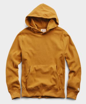 Lightweight Popover Hoodie Sweatshirt in Trophy Gold Lightweight Popover Hoodie Sweatshirt in Trophy Gold