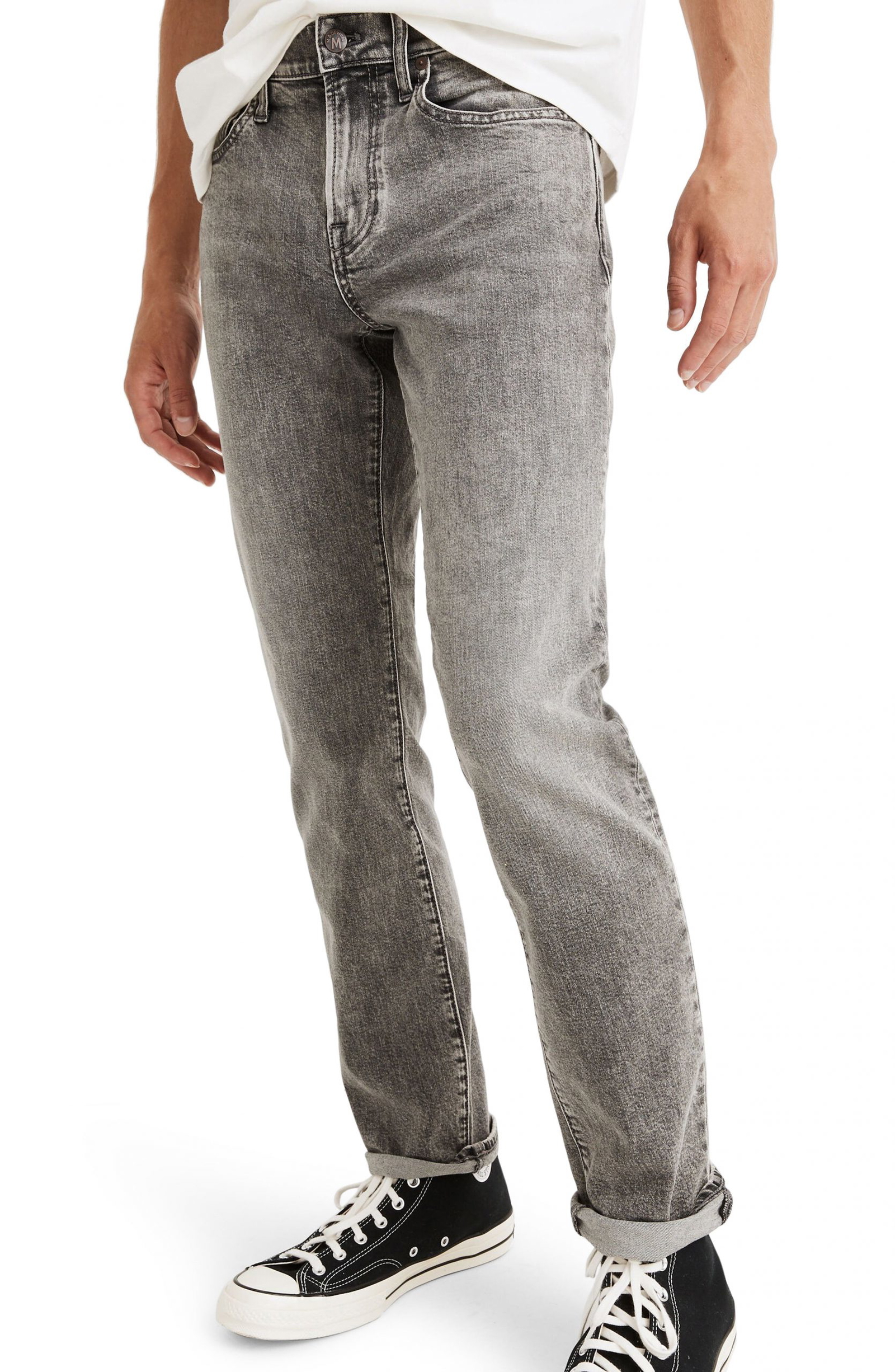 size 28 x 32 men's jeans