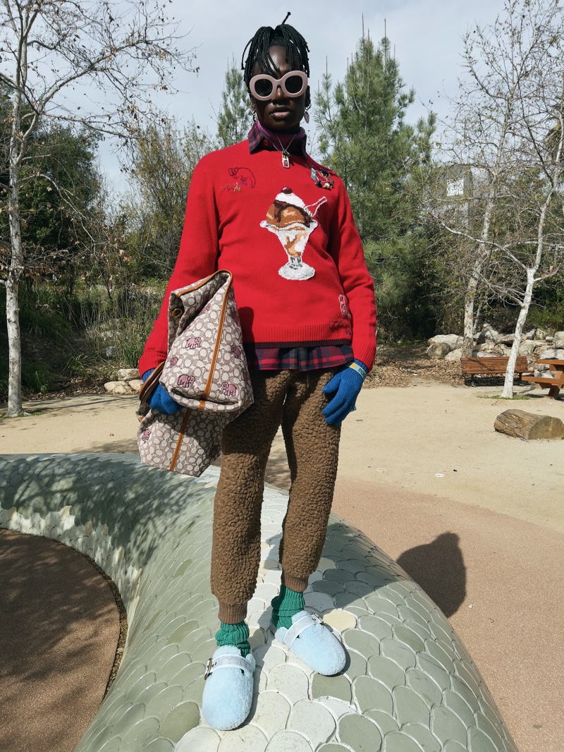Rickey Thompson reunites with Coach to star in its fall-winter 2021 men's collection lookbook. » Juergen Teller Snaps KJ Apa, Ma Zhe + More in Coach Fall Collection Rickey Thompson reunites with Coach to star in its fall-winter 2021 men's collection lookbook.
