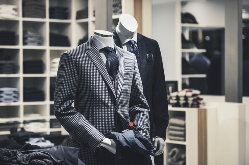 Display Men's Suits Mannequins