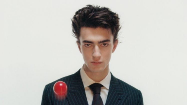 Gena Suits Up in Executive Style for Clash