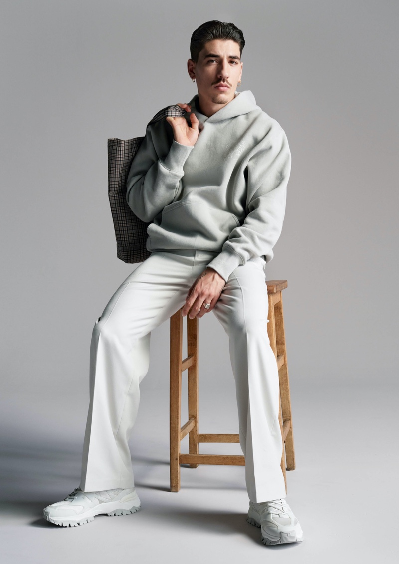 Footballer Héctor Bellerín wears a hoodie and trousers from his H&M Edition collection. » Héctor Bellerín Partners with H&M for Collection Footballer Héctor Bellerín wears a hoodie and trousers from his H&M Edition collection.